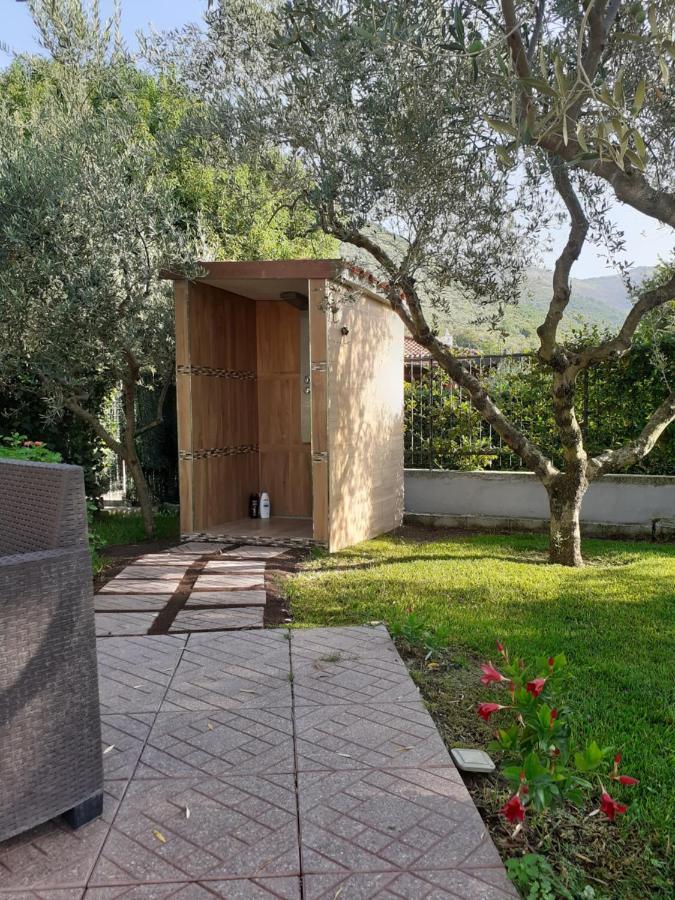 Arcobaleno Apartment Fondi Bagian luar foto